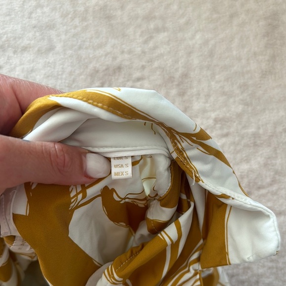 Men's Tropical Leaf Print Shirt - Gold and White - Picture 4 of 5